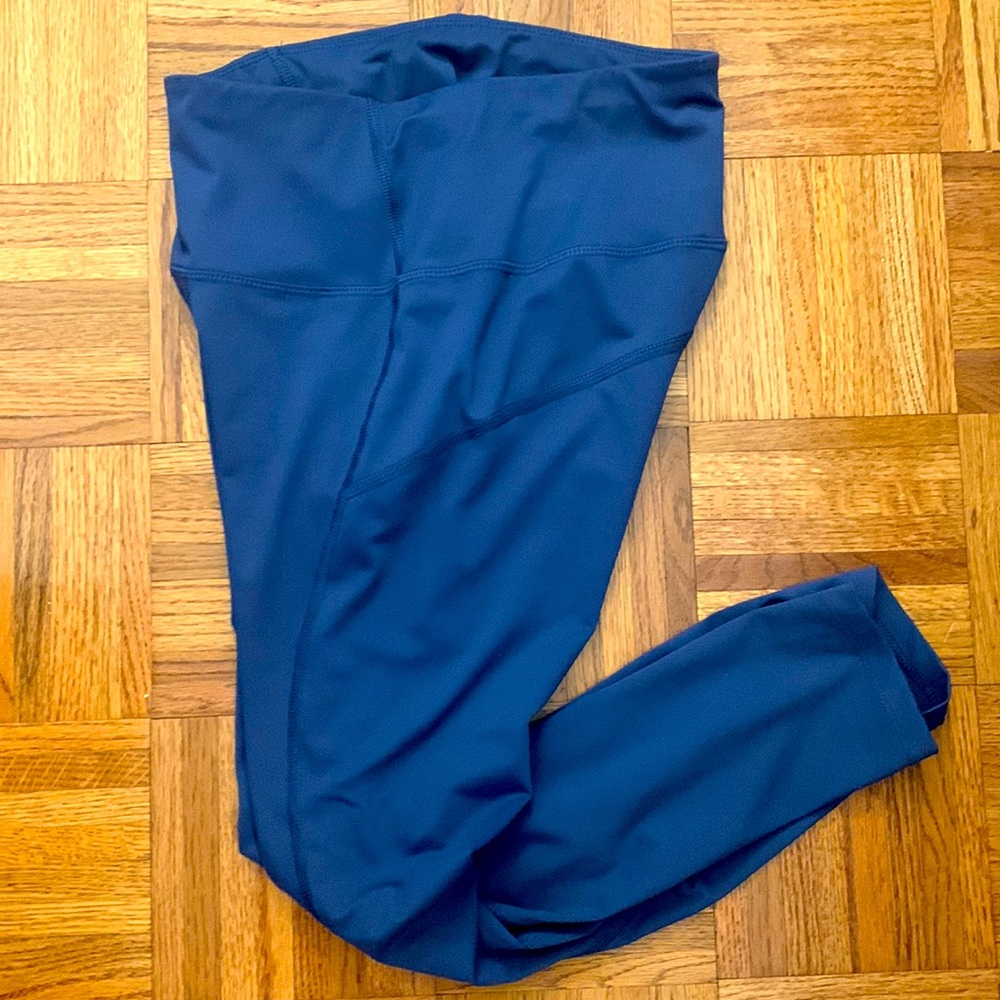 Layer8 workout leggings size small.  EUC.